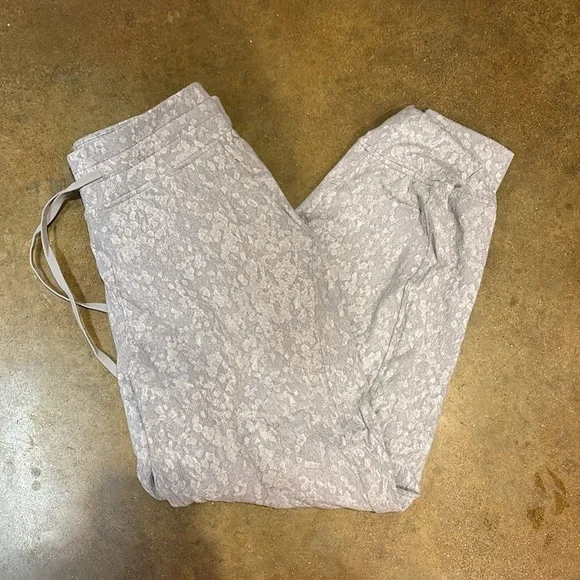 Lululemon Ready to Rulu Classic-Fit High-Rise Jogger Full length - Picture 6 of 9